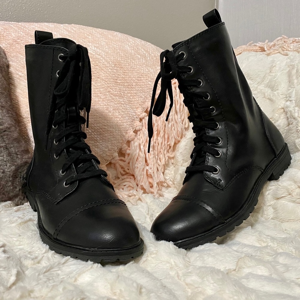 Combat Boots size 9.5
